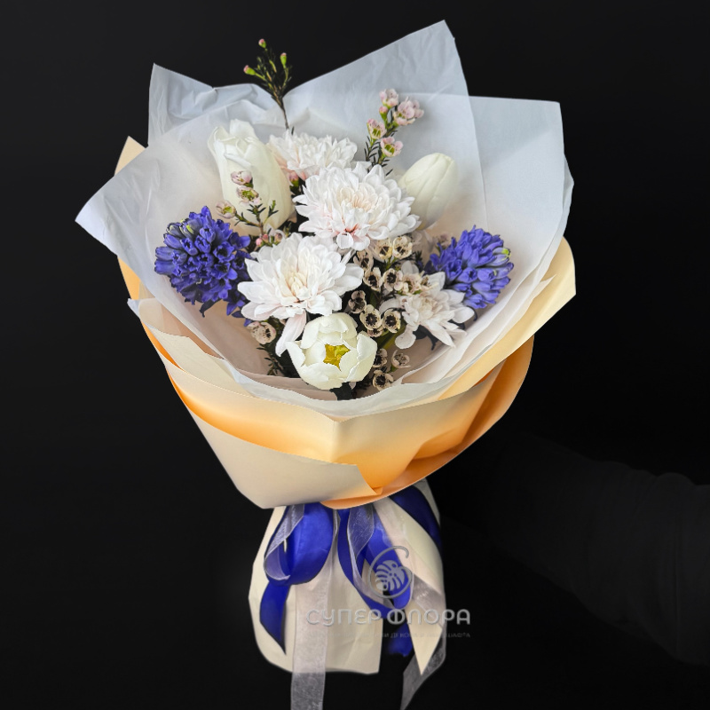 Букет из цветов &laquo;Амфора&raquo;